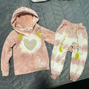 Lola + the boys Toddler girls Pink Tie-Dye Heart Hoodie and Jogger Set size 2T